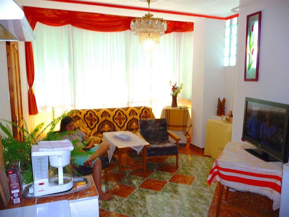 Joker Villa Apartmanhaus Heviz Exterior photo